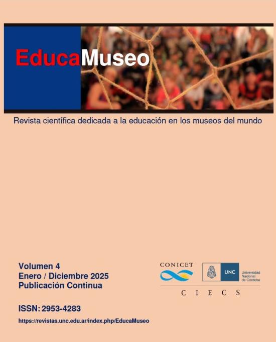 Portada de revista en color durazno. En la zona superior se destaca un rectángulo con letras rojo y blanco la frase “EducaMuseo”, con un subtítulo en tono azul “Revista científica dedicada a la educación en los museos del museo. En la zona inferior se ubican datos de la publicación y los logos institucionales de CONICET y Universidad Nacional de Córdoba, Argentina. 