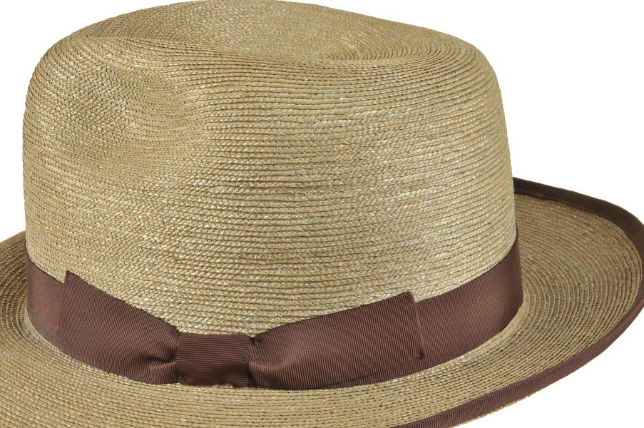 Detalle de sombrero tipo calañé, tejido en paja teatina teñida con tintes naturales