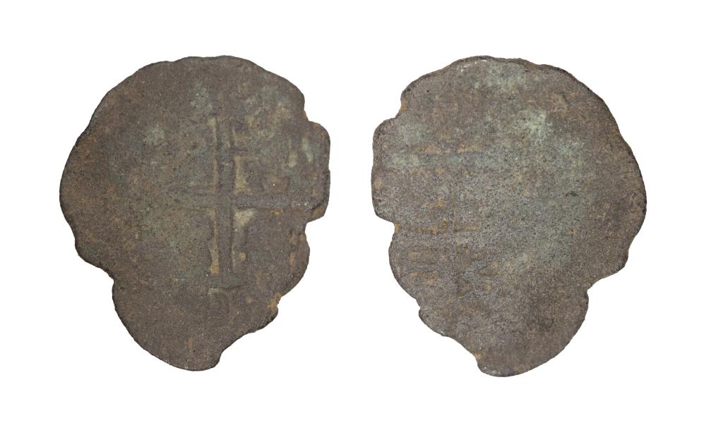 Pieza cubierta por una pátina verde grisácea